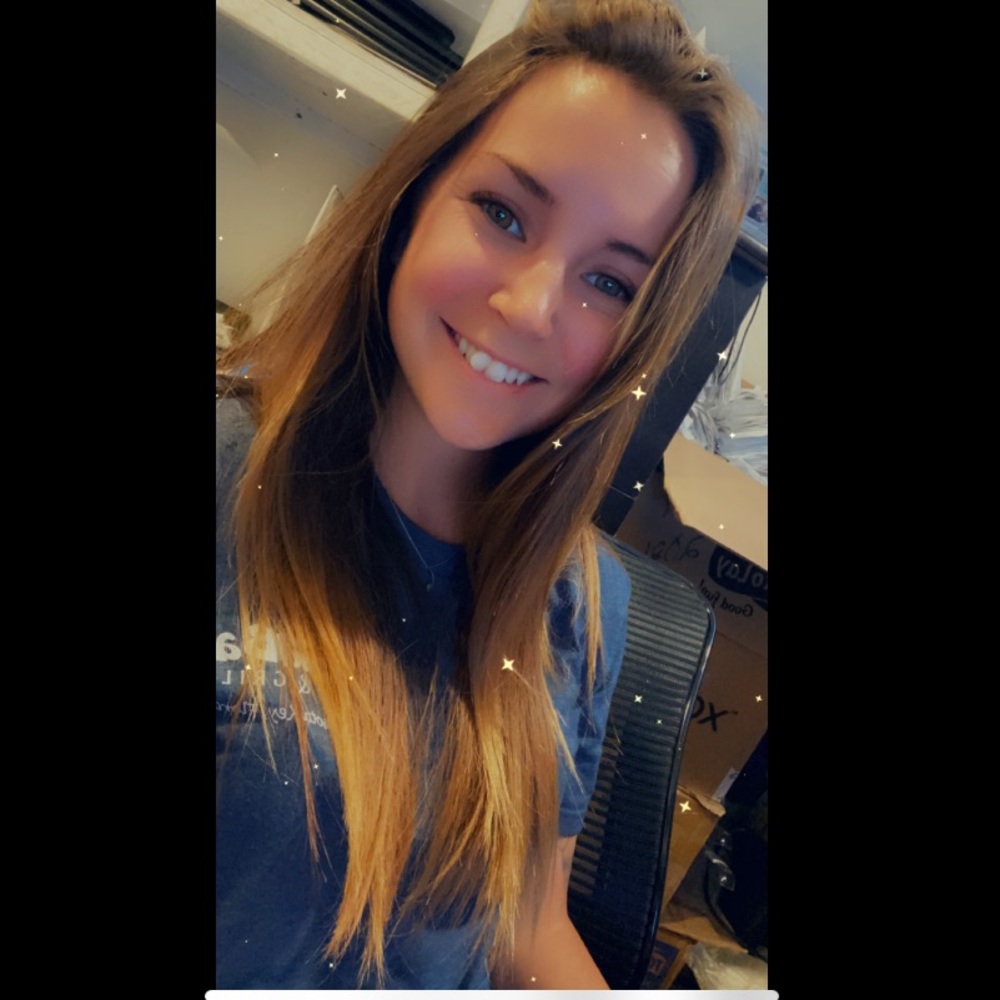 Meet your Posher, Lexi